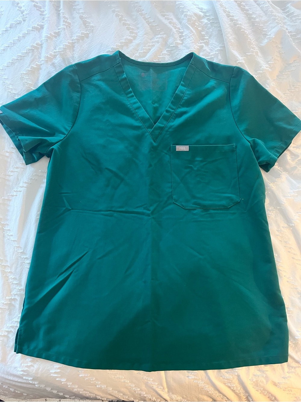 FIGS women’s scrubs set